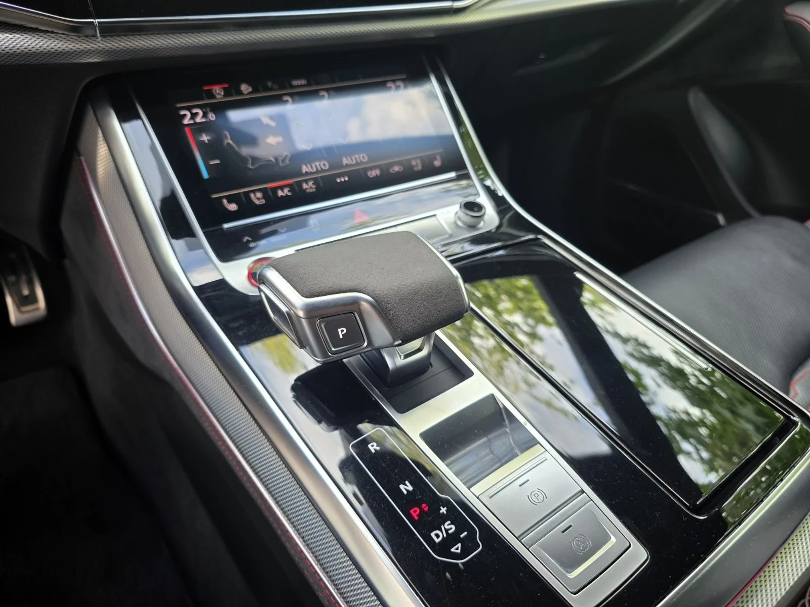 Audi RSQ8, снимка 15 - Автомобили и джипове - 56285915