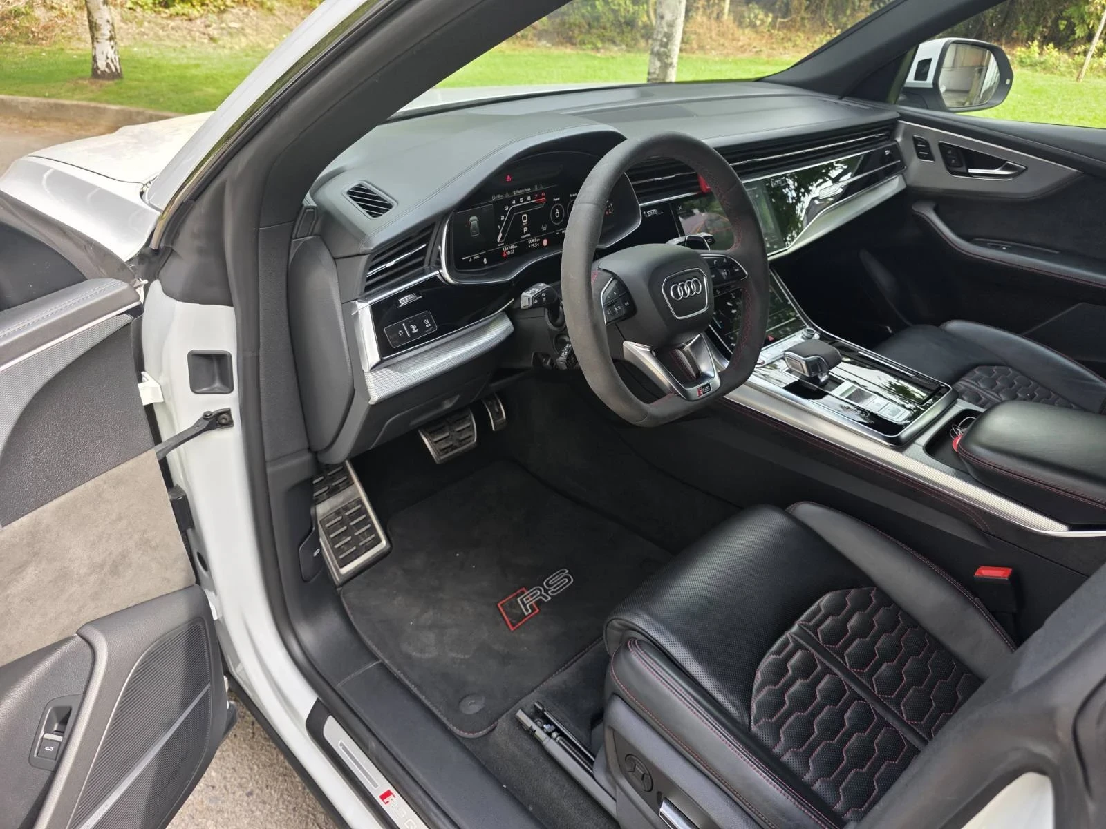 Audi RSQ8, снимка 9 - Автомобили и джипове - 56285915