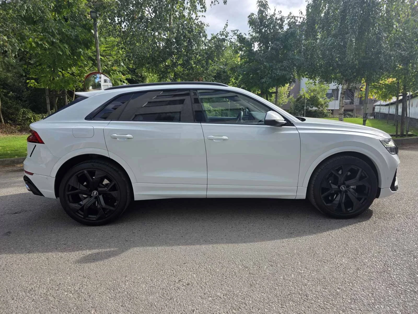 Audi RSQ8, снимка 8 - Автомобили и джипове - 56285915