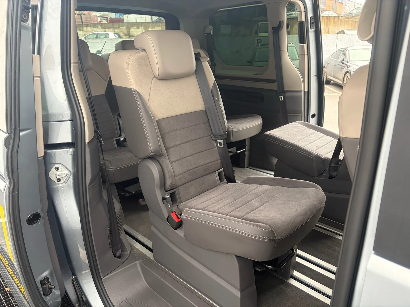 VW Multivan Style S 2.0 TDI - изображение 8