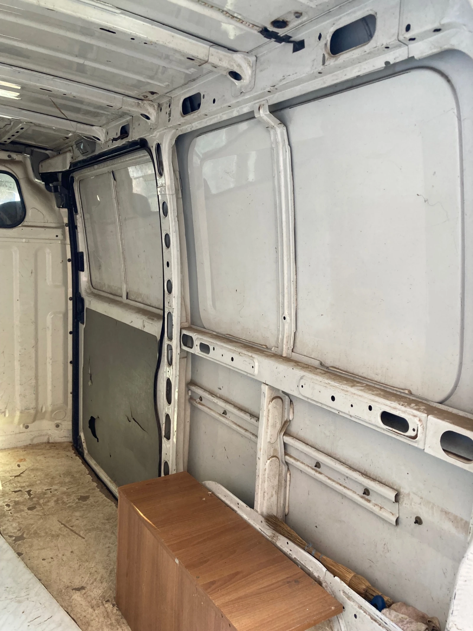 Nissan Interstar, снимка 5 - Бусове и автобуси - 54385838