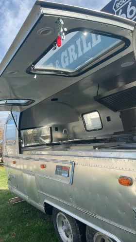 Каравана Други Airstram , снимка 16