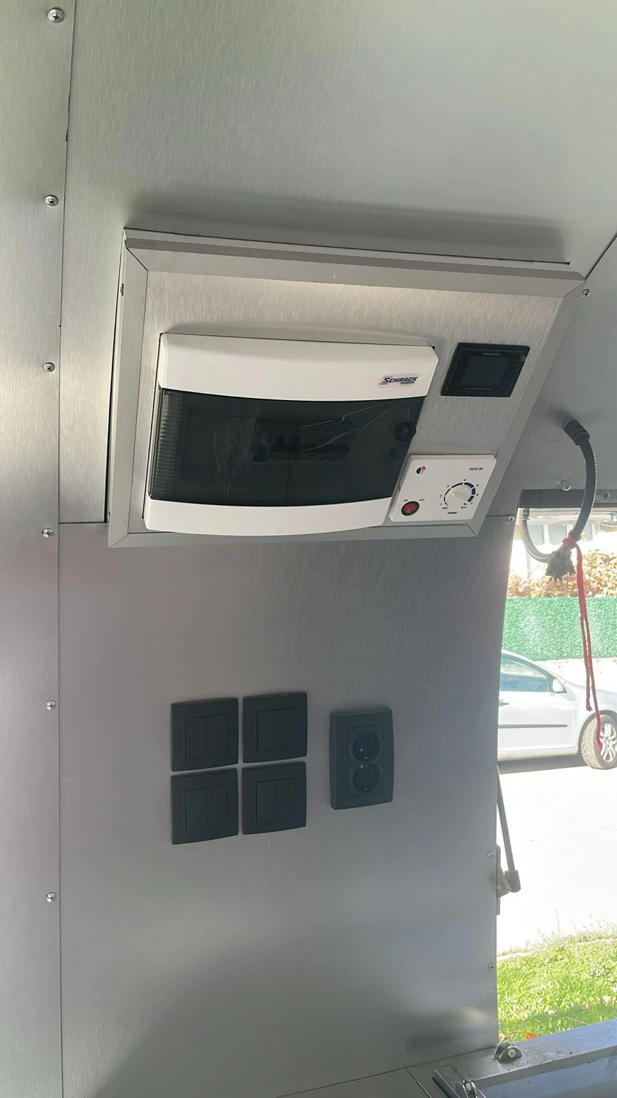  Airstram  | Mobile.bg   17