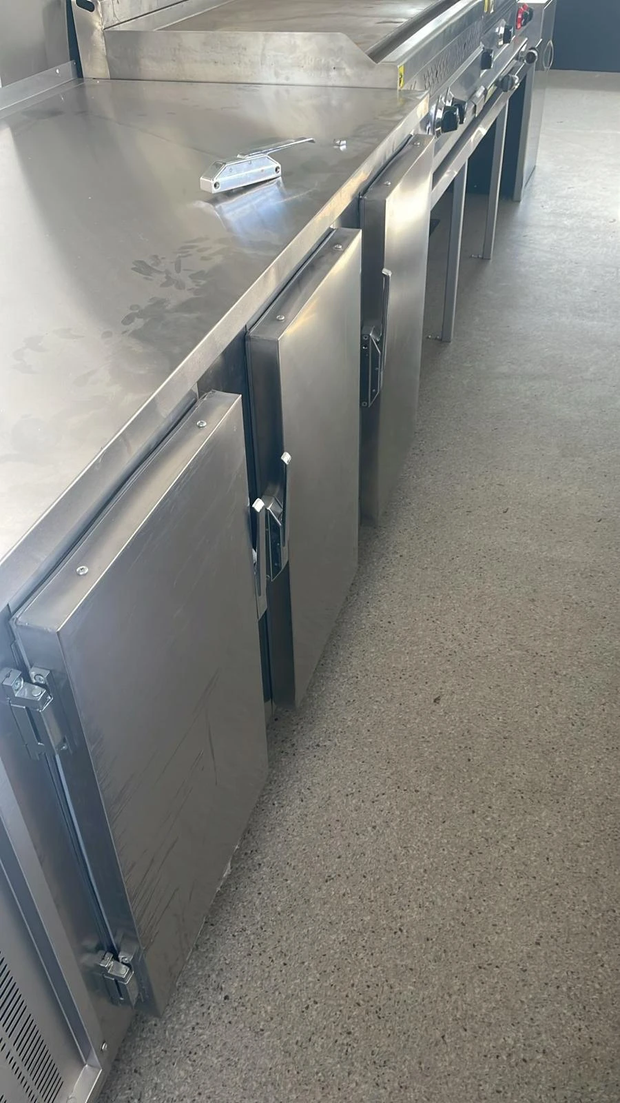 Каравана Други Airstram  - изображение 8