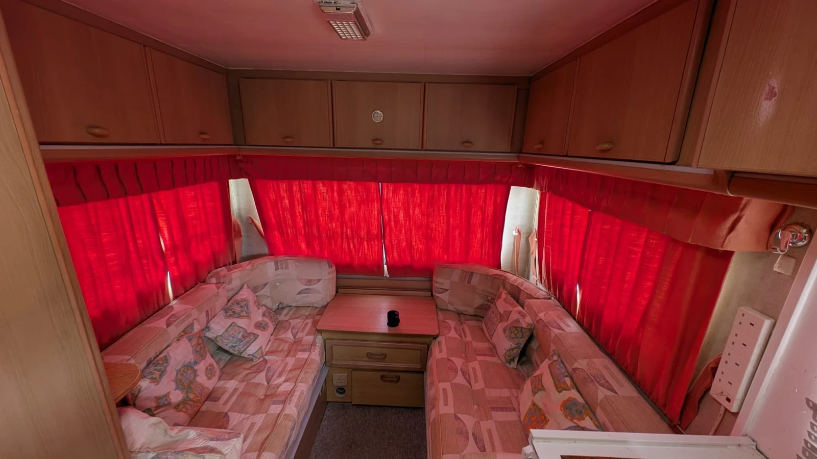 Каравана Adria, снимка 11 - Каравани и кемпери - 56382352