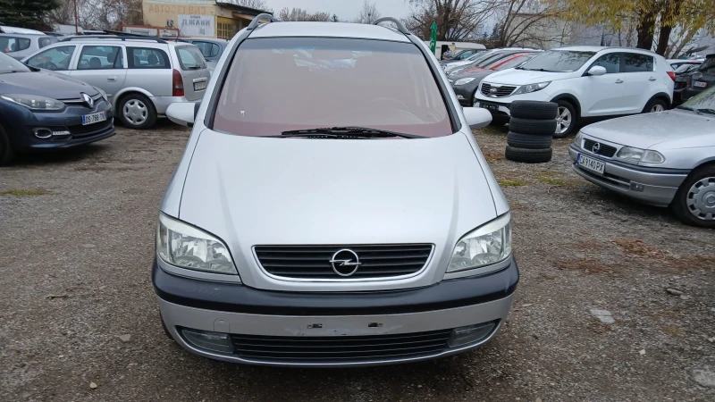 Opel Zafira 2.0dti 7места, снимка 3 - Автомобили и джипове - 48238328