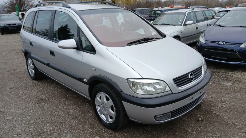 Opel Zafira 2.0dti 7места, снимка 2 - Автомобили и джипове - 48238328