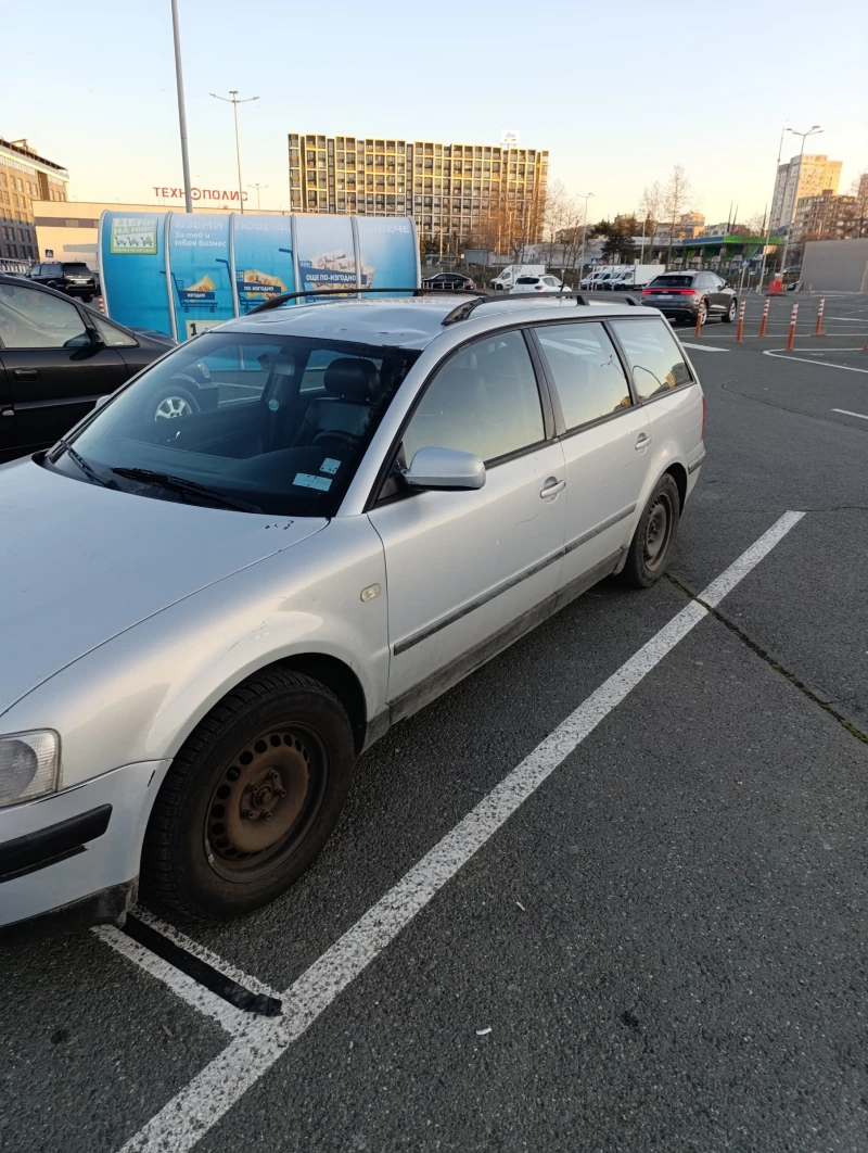 VW Passat, снимка 2 - Автомобили и джипове - 49390022