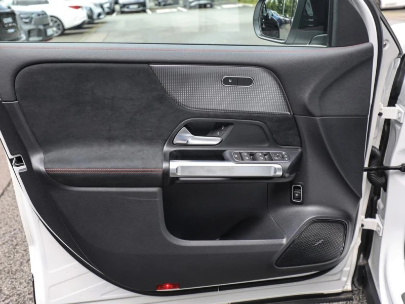 Mercedes-Benz EQB 300 4M AMG SPORT ADVANCED PLUS, снимка 10 - Автомобили и джипове - 51508980