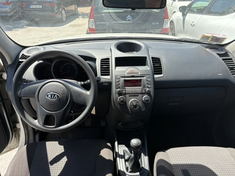 Kia Soul 1.6 CRDI, снимка 8 - Автомобили и джипове - 51316358