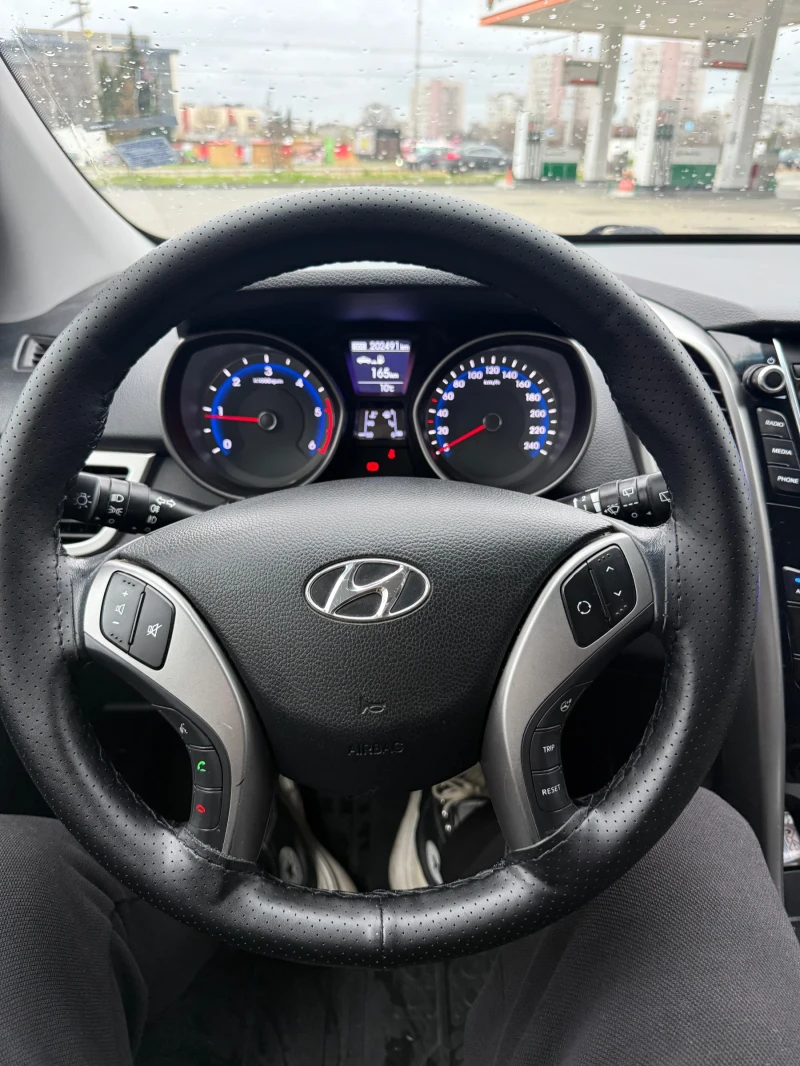 Hyundai I30 1, 4 CRDi ТОП СЪСТОЯНИЕ, снимка 8 - Автомобили и джипове - 52893300