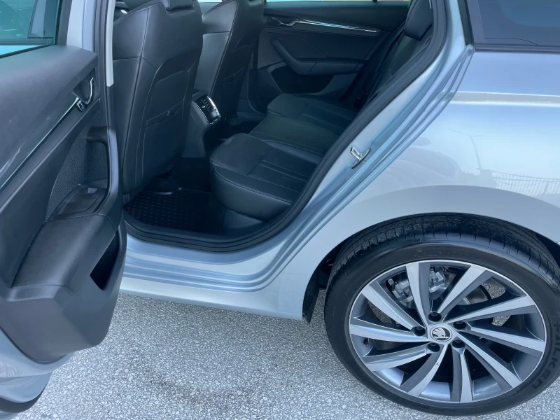 Skoda Octavia 2.0TDI 150к.с. EURO6d DIGITAL FULL ГЕРМАНИЯ, снимка 14 - Автомобили и джипове - 52918506