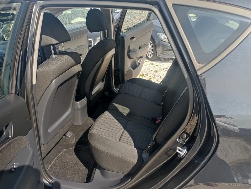 Hyundai I30 1.4, ФЕЙС, сервизна книжка , снимка 9 - Автомобили и джипове - 53438304