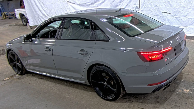 Audi S4 Premium Plus| DISTRONIC| NARDO GREY| RED INTERIOR , снимка 9 - Автомобили и джипове - 53513878