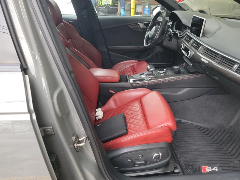 Audi S4 Premium Plus| DISTRONIC| NARDO GREY| RED INTERIOR , снимка 14 - Автомобили и джипове - 53513878