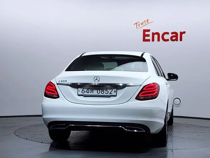 Mercedes-Benz C 200 2.0, снимка 4 - Автомобили и джипове - 54278050