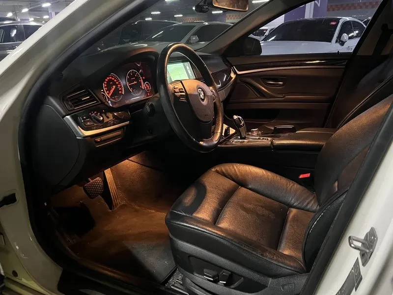 BMW 520 (F10) 520D, снимка 7 - Автомобили и джипове - 54997427