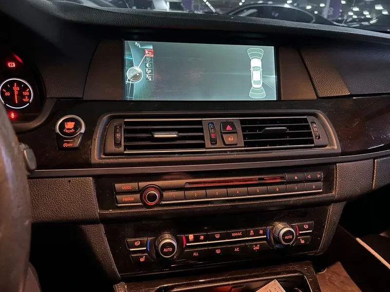 BMW 520 (F10) 520D, снимка 12 - Автомобили и джипове - 54997427