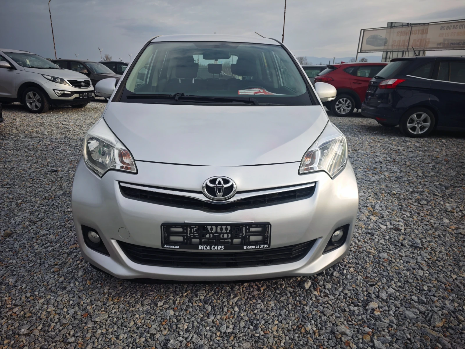 Toyota Verso S 1.4 D4D , снимка 2 - Автомобили и джипове - 48559092