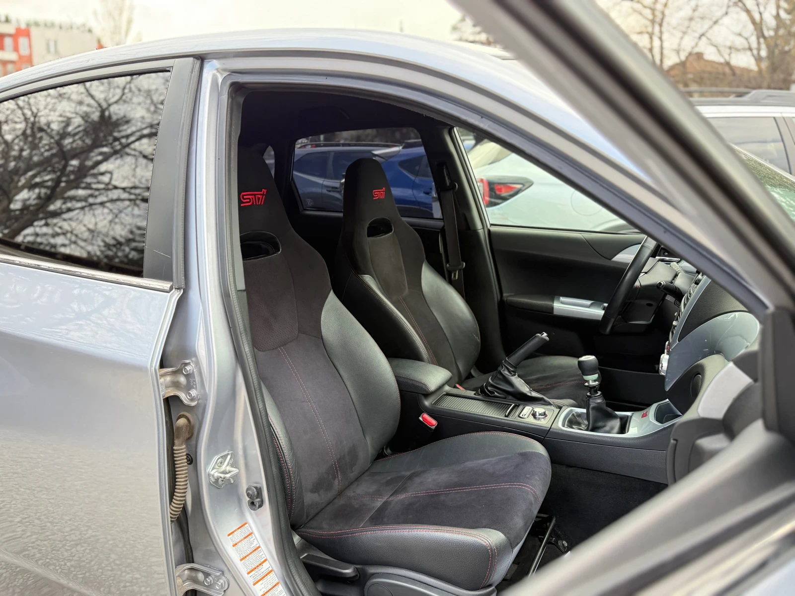 Subaru Impreza 2.5 STI - изображение 10