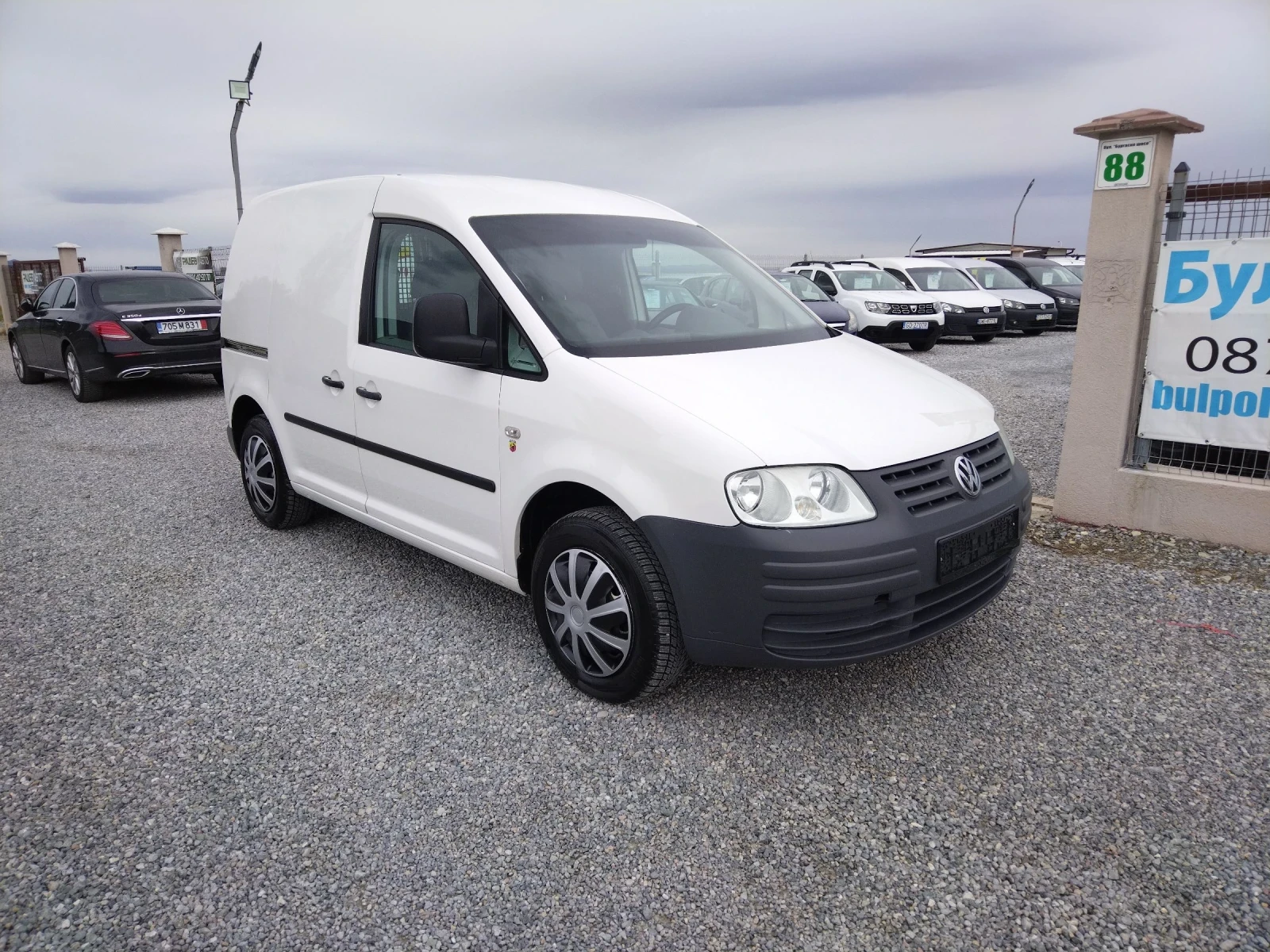 VW Caddy Климатик, отлично състояние.  | Mobile.bg — изображение 1