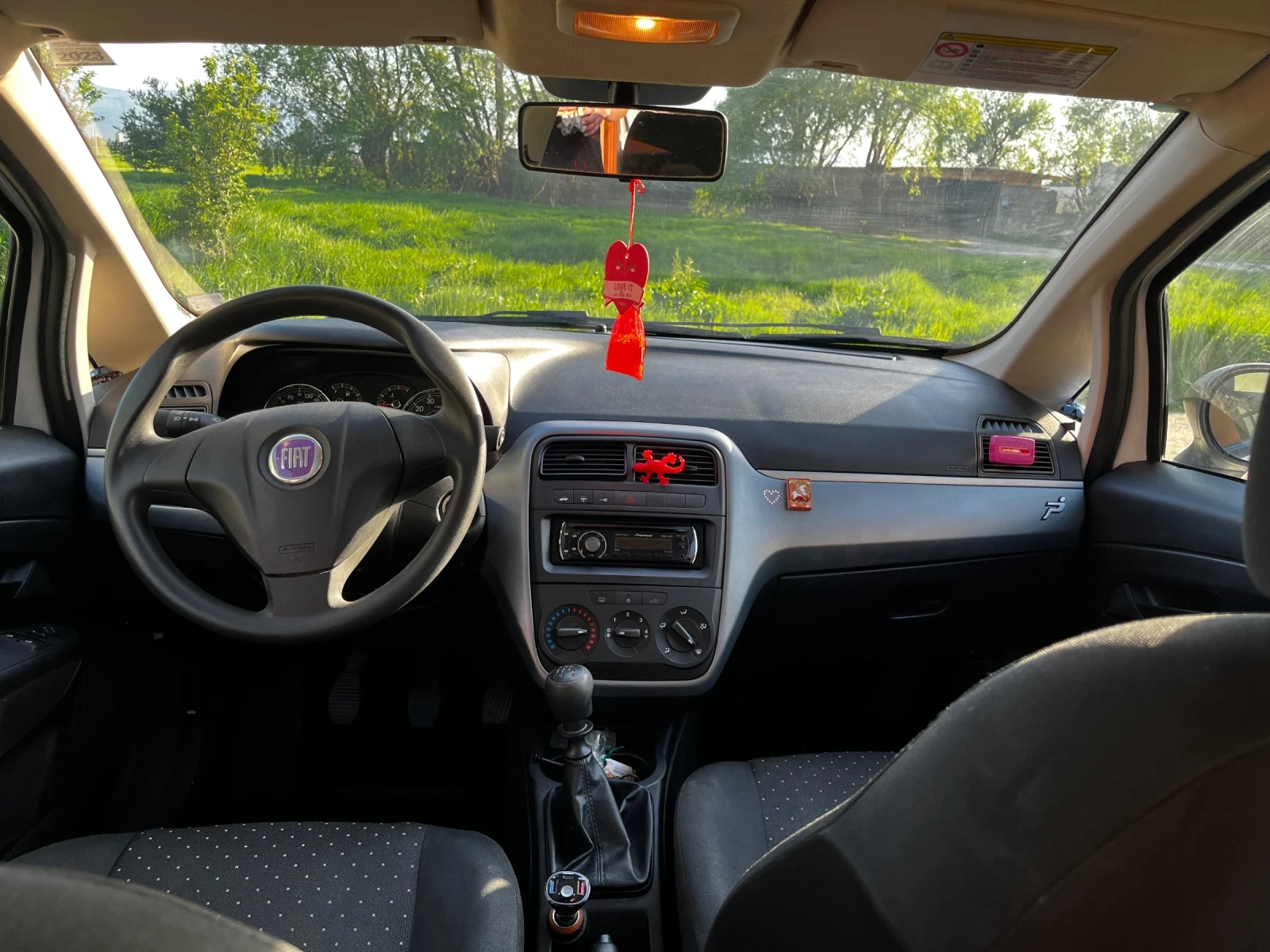 Fiat Punto Grande - изображение 10