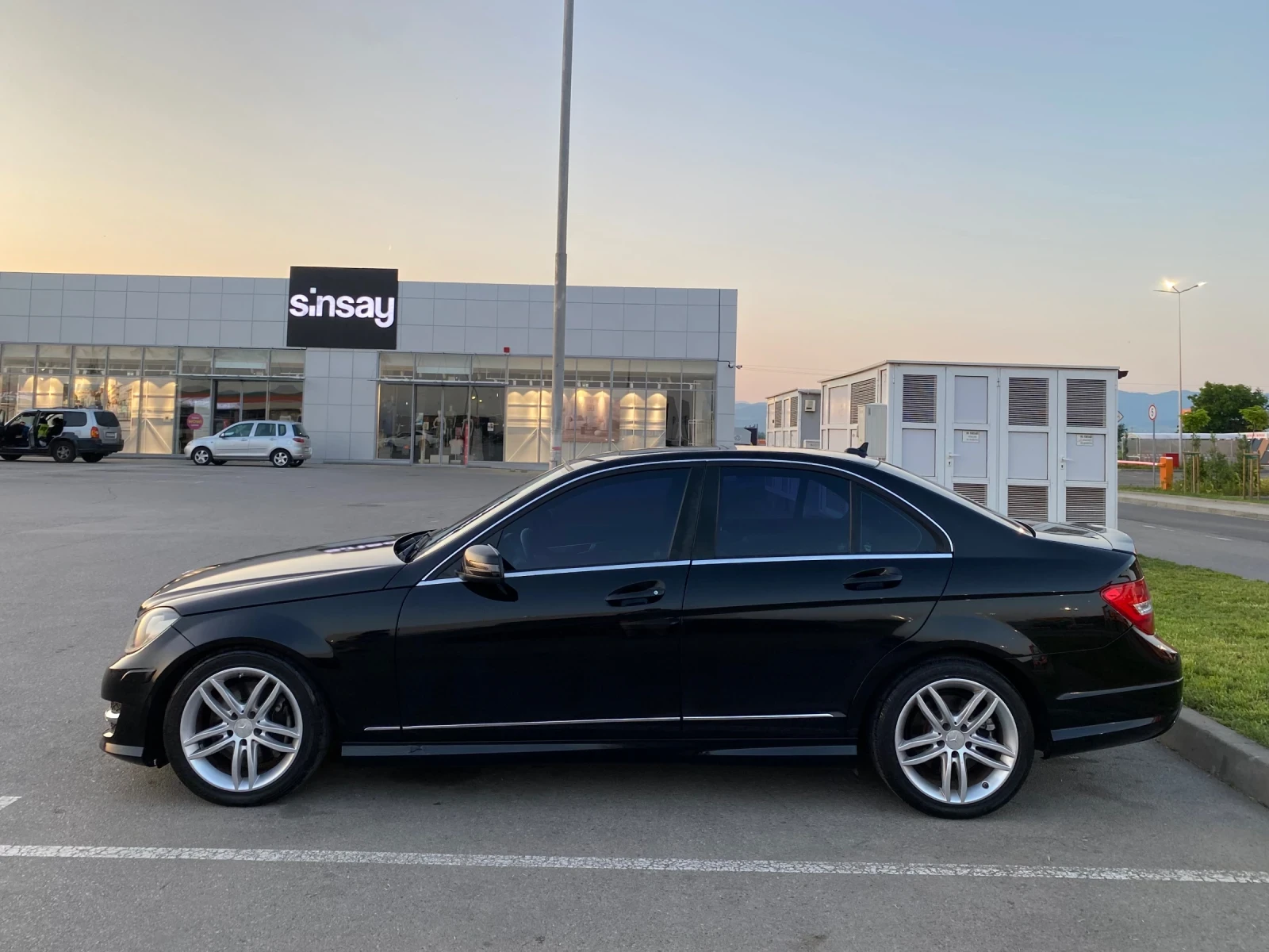 Mercedes-Benz C 300 * ПРОМО* M276 * 3.5 * AMG * 4-MATIC* Harman Kardon - изображение 3