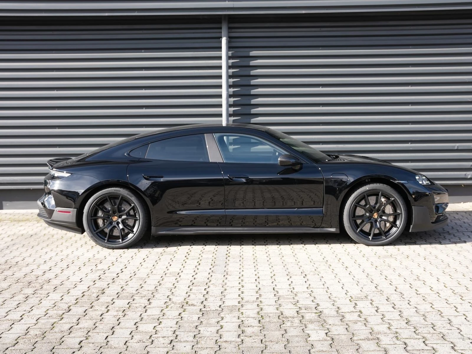 Porsche Taycan TURBO GT/CERAMIC/CARBON/BOSE/PANO/MATRIX/360/HUD/  - изображение 7