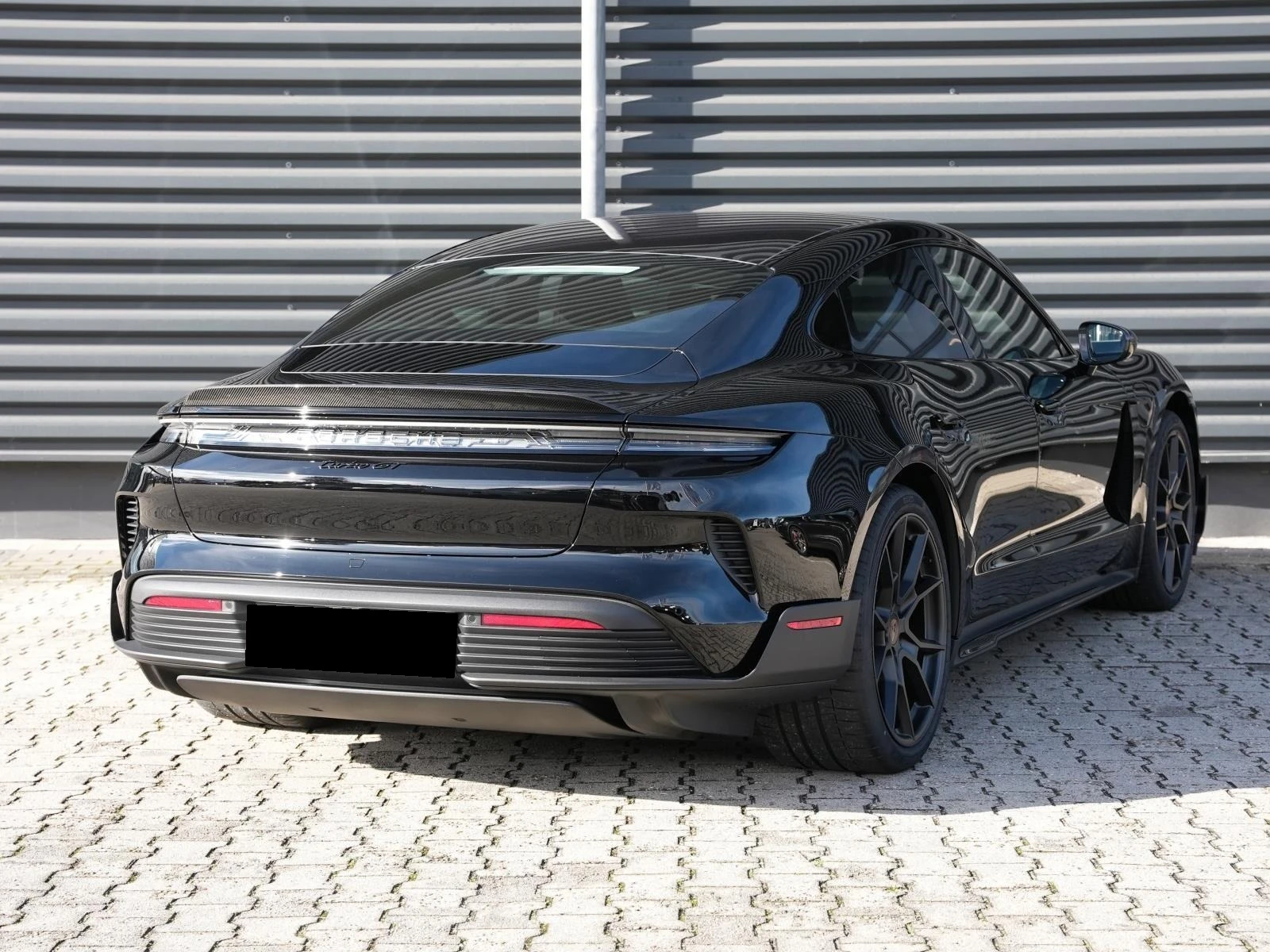 Porsche Taycan TURBO GT/CERAMIC/CARBON/BOSE/PANO/MATRIX/360/HUD/  - изображение 6