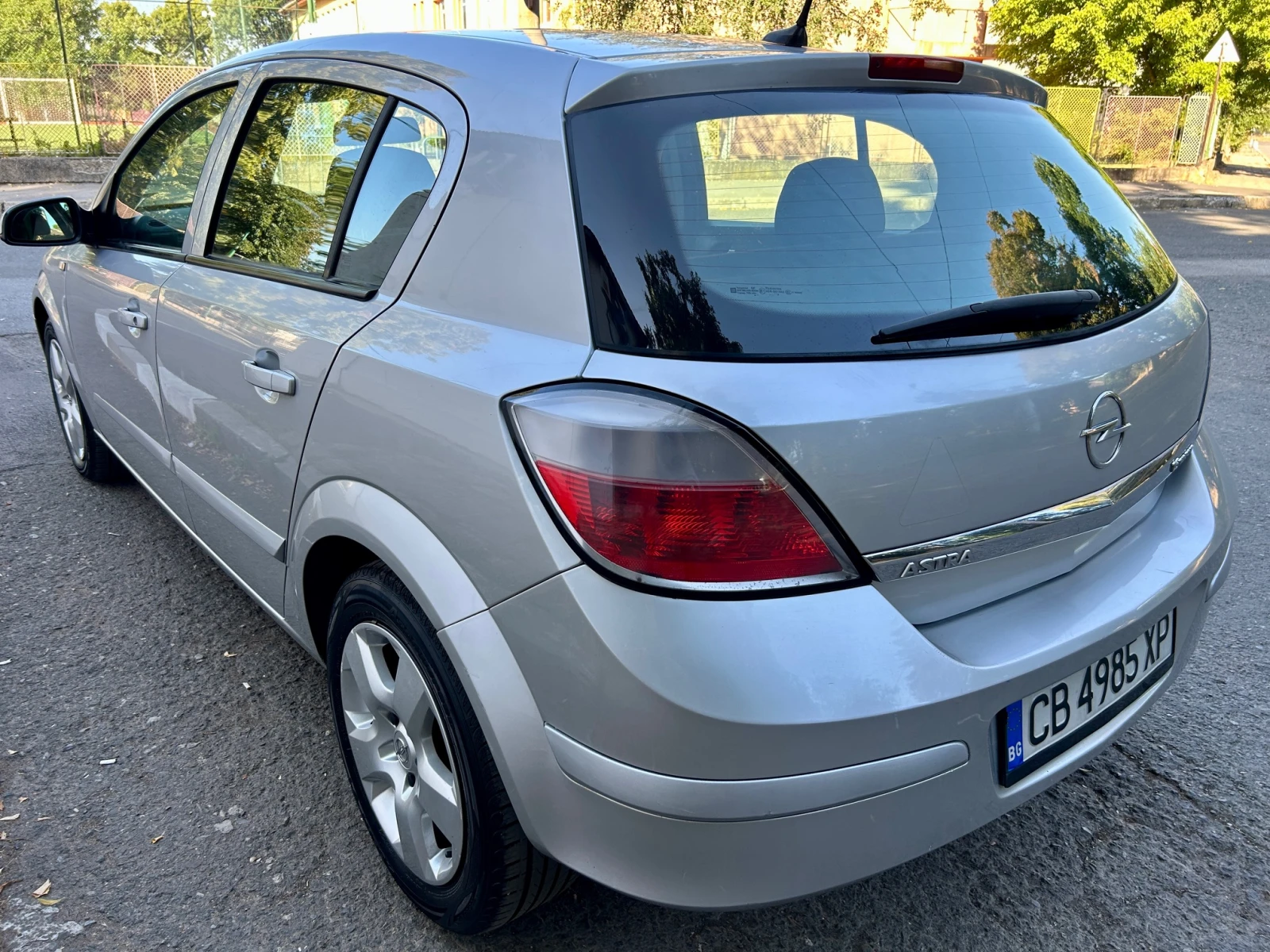 Opel Astra 1.6i-Автоматик - изображение 3