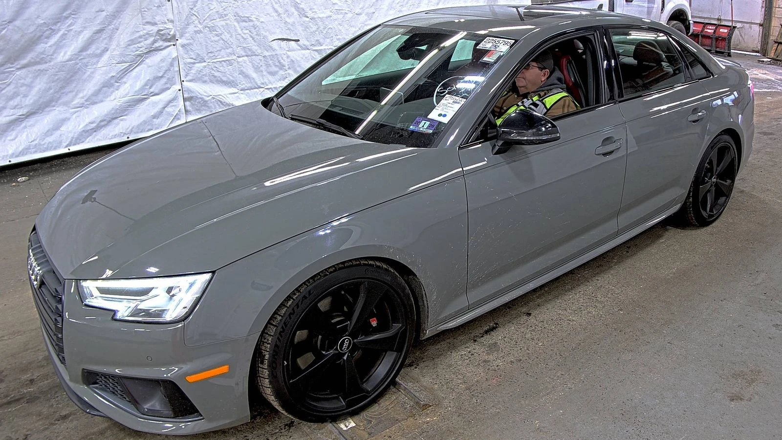 Audi S4 Premium Plus| DISTRONIC| NARDO GREY| RED INTERIOR  - изображение 2