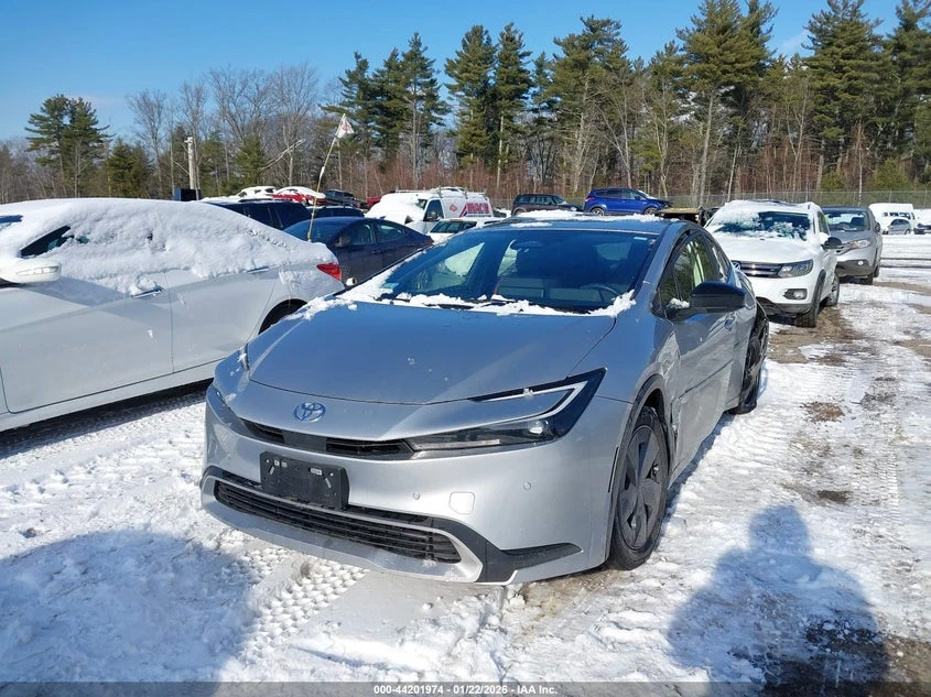 Toyota Prius 2l Prime Se, снимка 2 - Автомобили и джипове - 53819047