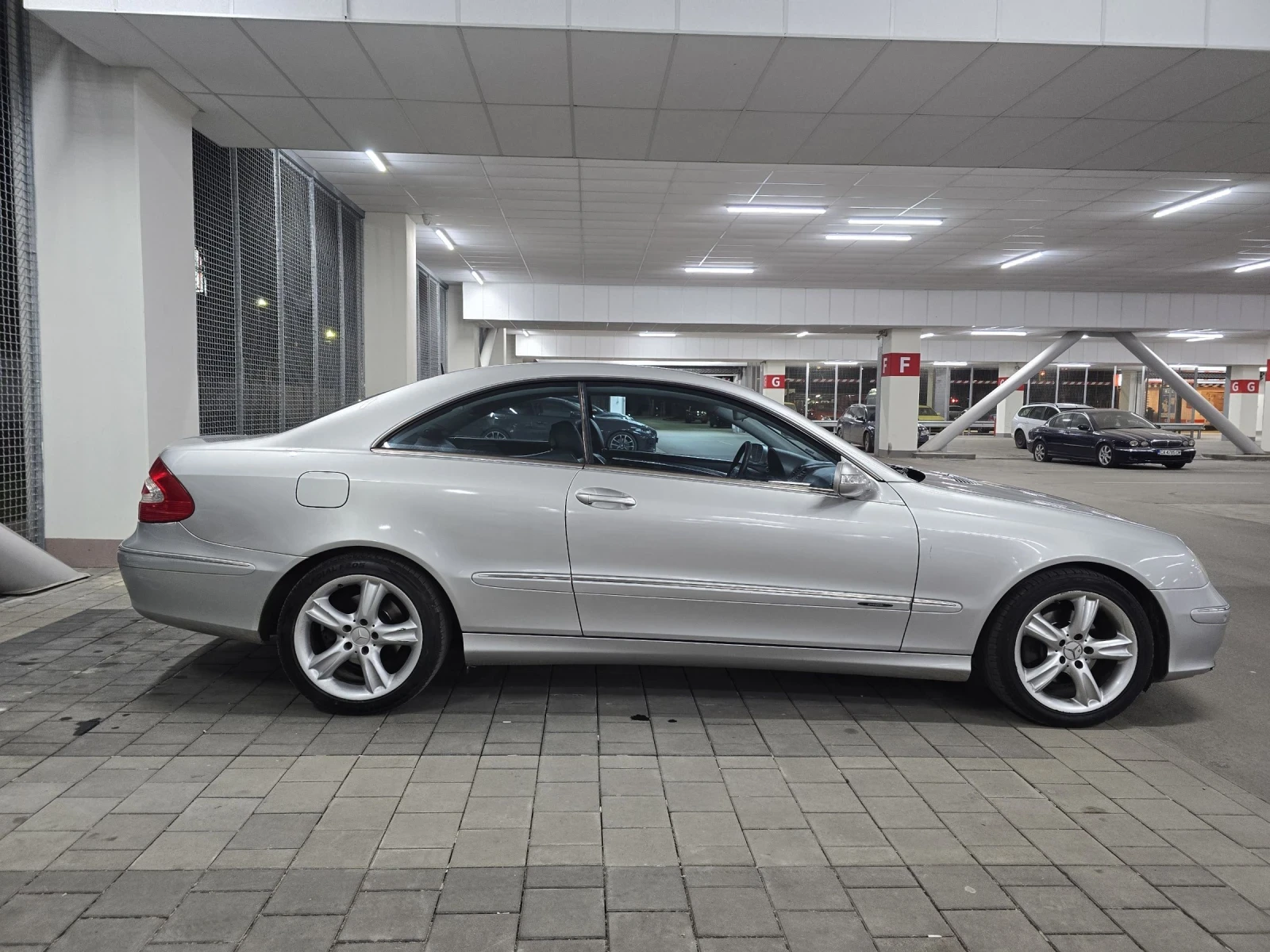 Mercedes-Benz CLK 3200 LPG AVANGARDE, снимка 2 - Автомобили и джипове - 53831638