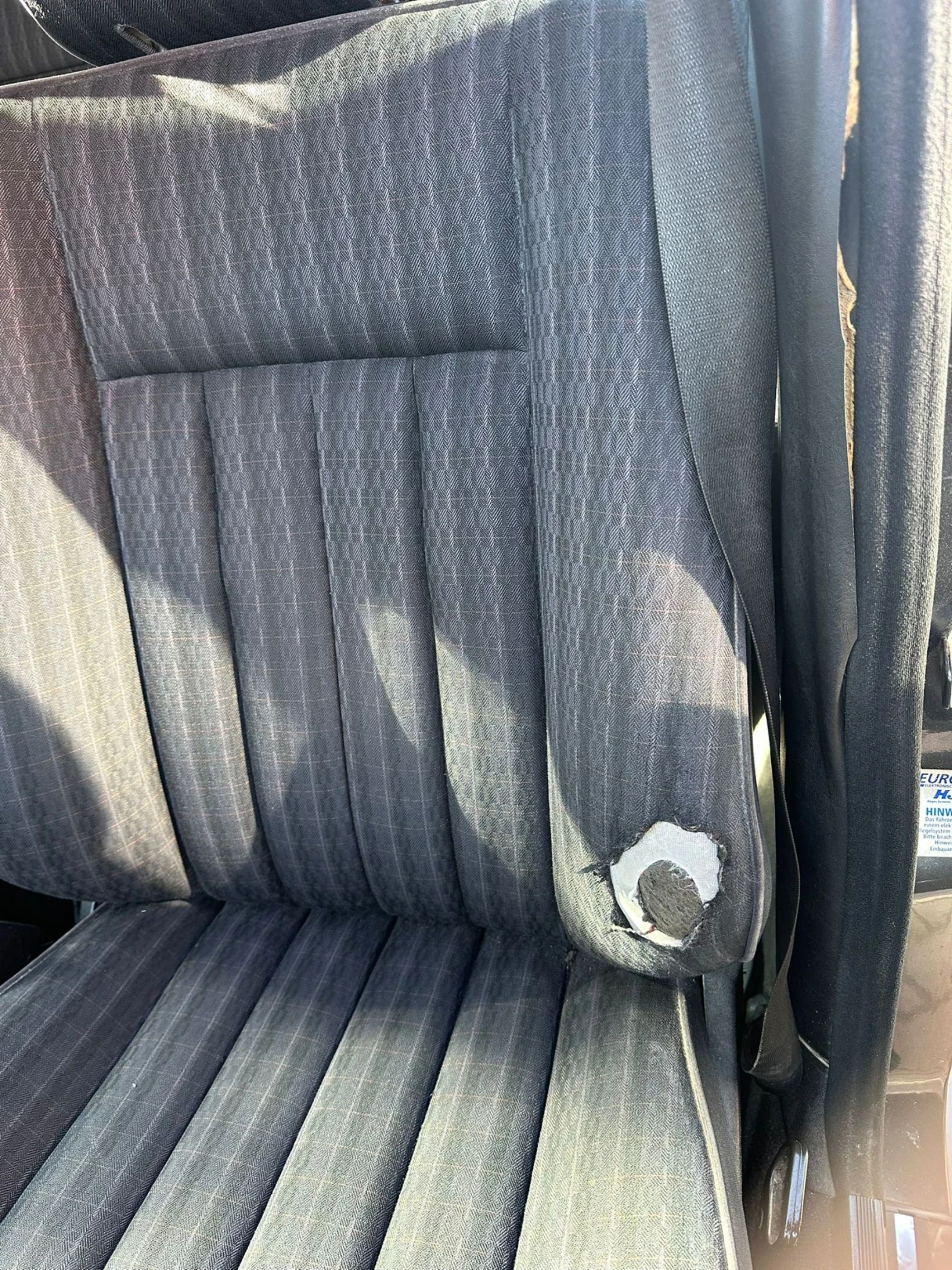 Mercedes-Benz 124 2.0, снимка 11 - Автомобили и джипове - 53906295