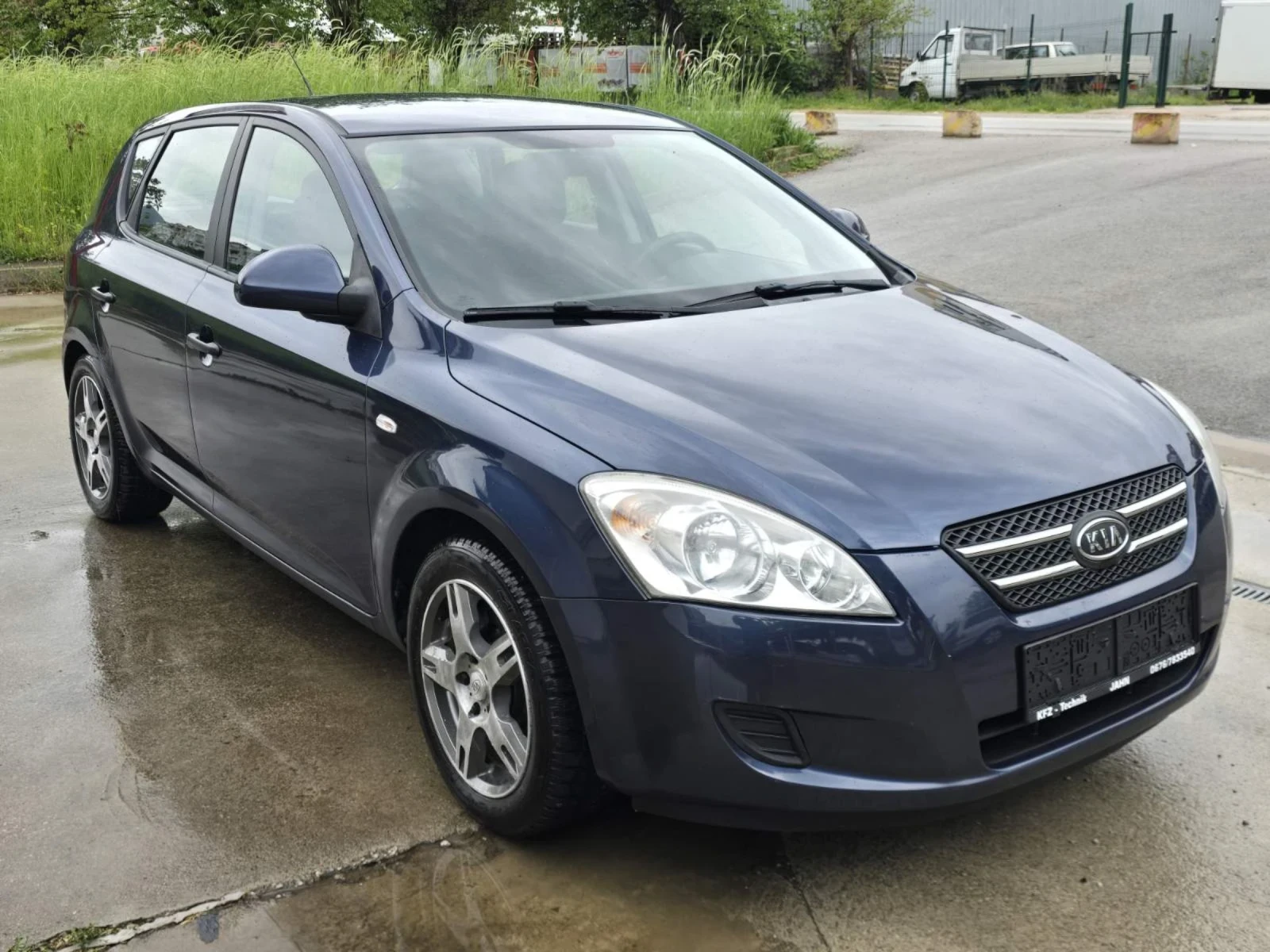 Kia Ceed 1.4i 16V, снимка 2 - Автомобили и джипове - 53955333