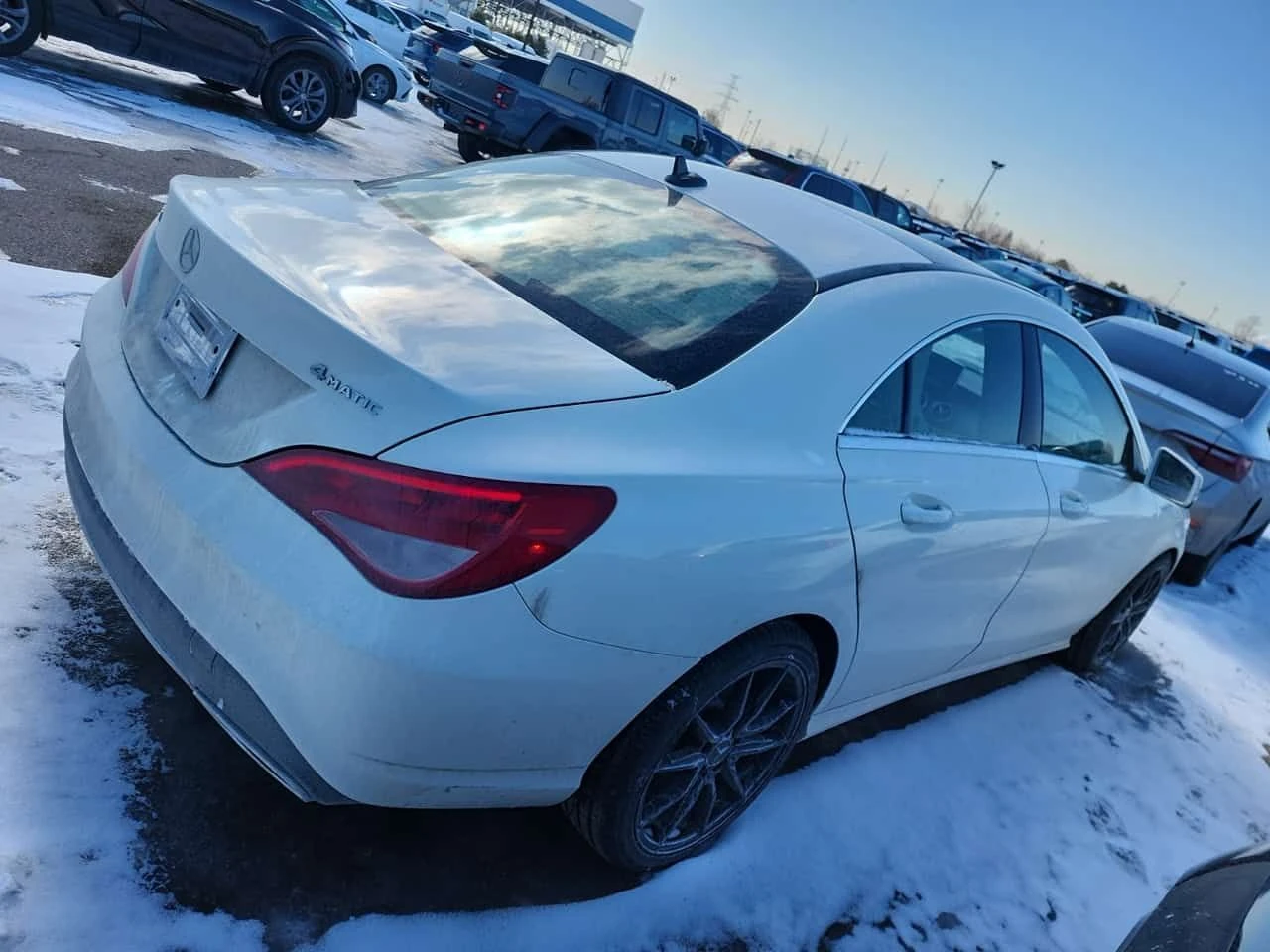 Mercedes-Benz CLA 220 /ПАНОРАМА/ПОДГРЕВИ, снимка 3 - Автомобили и джипове - 54128592