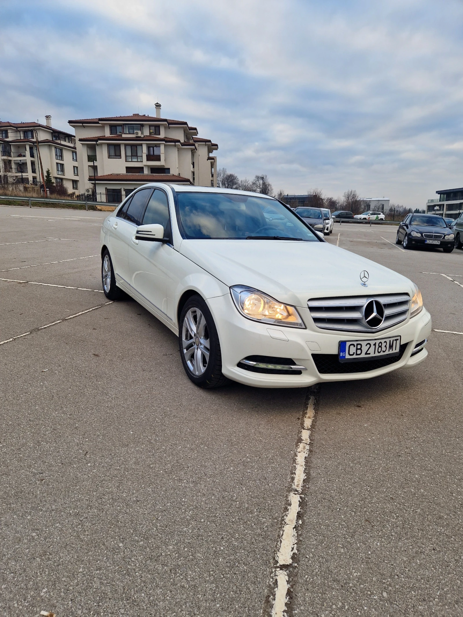 Mercedes-Benz C 300 4matic , снимка 3 - Автомобили и джипове - 54597115