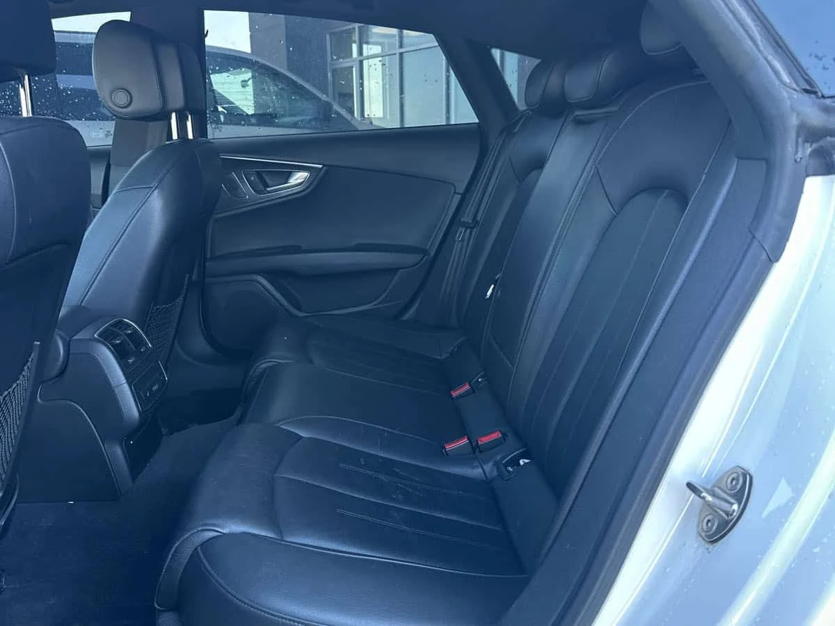Audi A7 * 3.0T Progressiv /CAMERA/MATRIX/АВТОКРЕДИТ, снимка 14 - Автомобили и джипове - 54735518