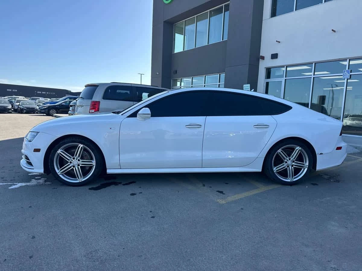 Audi A7 * 3.0T Progressiv /CAMERA/MATRIX/АВТОКРЕДИТ, снимка 2 - Автомобили и джипове - 54735518
