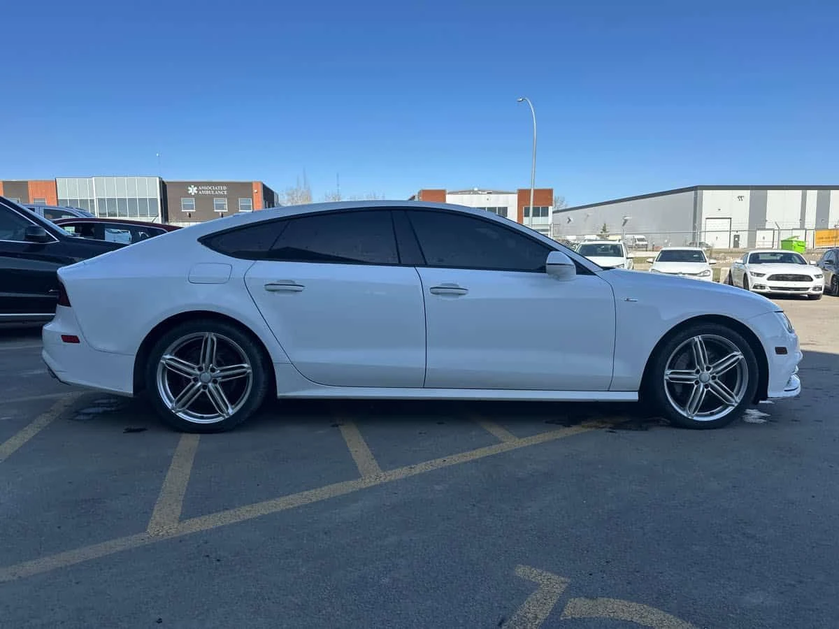 Audi A7 * 3.0T Progressiv /CAMERA/MATRIX/АВТОКРЕДИТ, снимка 3 - Автомобили и джипове - 54735518