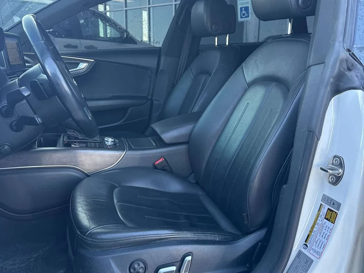 Audi A7 * 3.0T Progressiv /CAMERA/MATRIX/АВТОКРЕДИТ, снимка 13 - Автомобили и джипове - 54735518