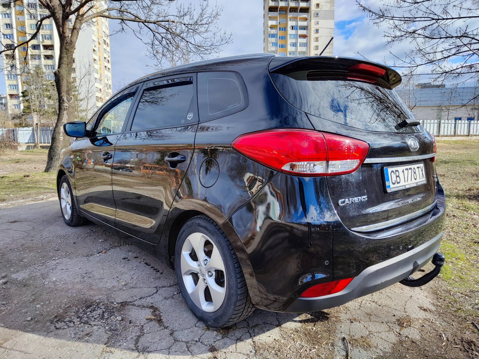 Kia Carens 1.7 CRDi136 /7-местен/ 136 к.с, снимка 11 - Автомобили и джипове - 55030914