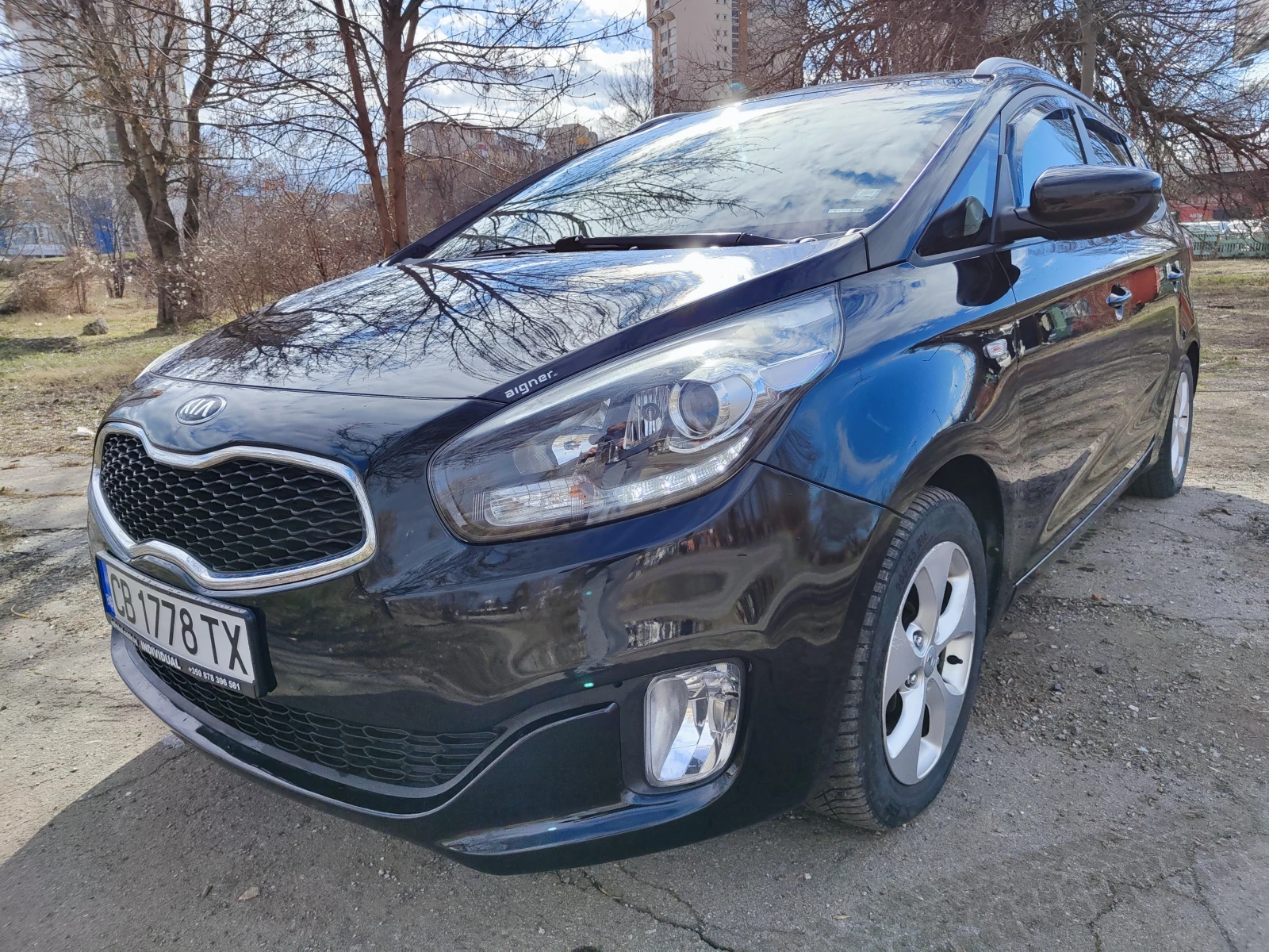 Kia Carens 1.7 CRDi136 /7-местен/ 136 к.с, снимка 15 - Автомобили и джипове - 55030914
