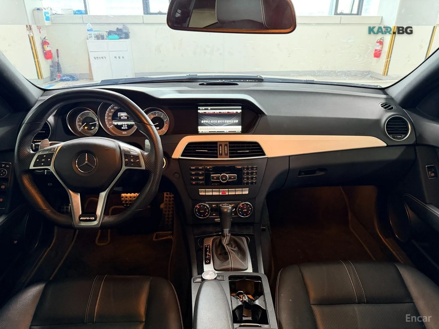 Mercedes-Benz C 200 AMG PACK* PANO* КОЖА* ПОДГРЕВ* НАВИ* КАМЕРИ, снимка 8 - Автомобили и джипове - 55236850
