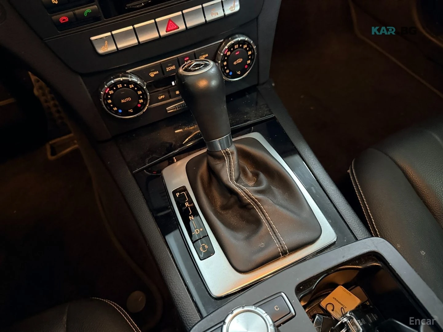 Mercedes-Benz C 200 AMG PACK* PANO* КОЖА* ПОДГРЕВ* НАВИ* КАМЕРИ, снимка 9 - Автомобили и джипове - 55236850