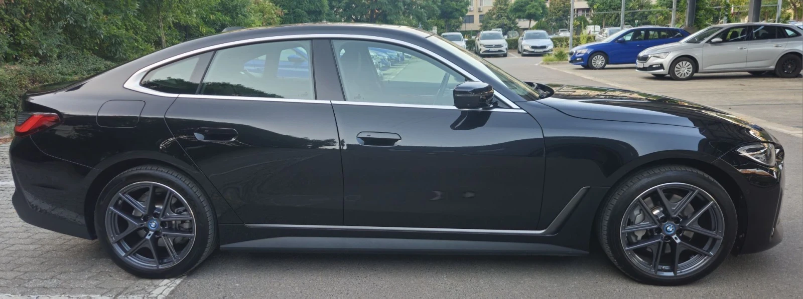 BMW i4 xDrive40 * 360 * ACC * HUD, снимка 8 - Автомобили и джипове - 55647448
