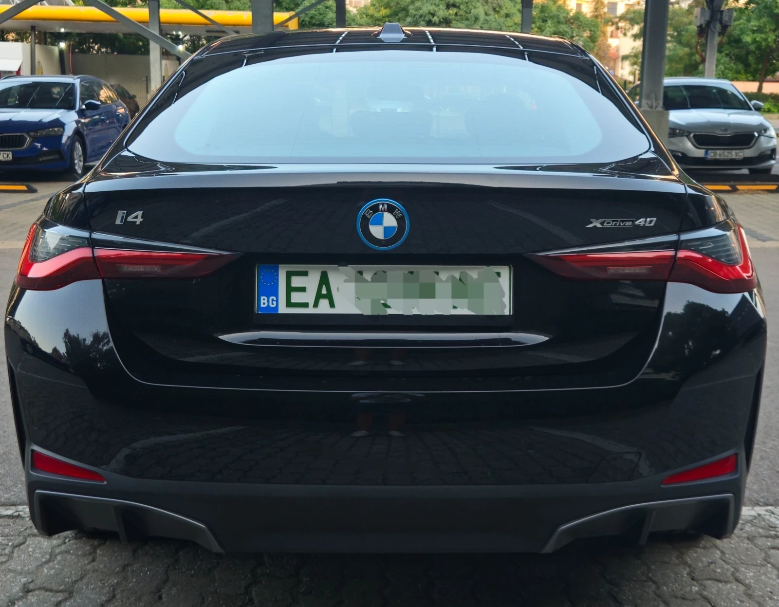 BMW i4 xDrive40 * 360 * ACC * HUD, снимка 6 - Автомобили и джипове - 55647448