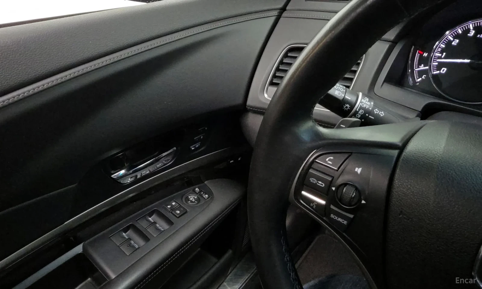 Honda Legend 3.5 V6\Фулл екстри\ ТОП ЦЕНА, снимка 17 - Автомобили и джипове - 55623413
