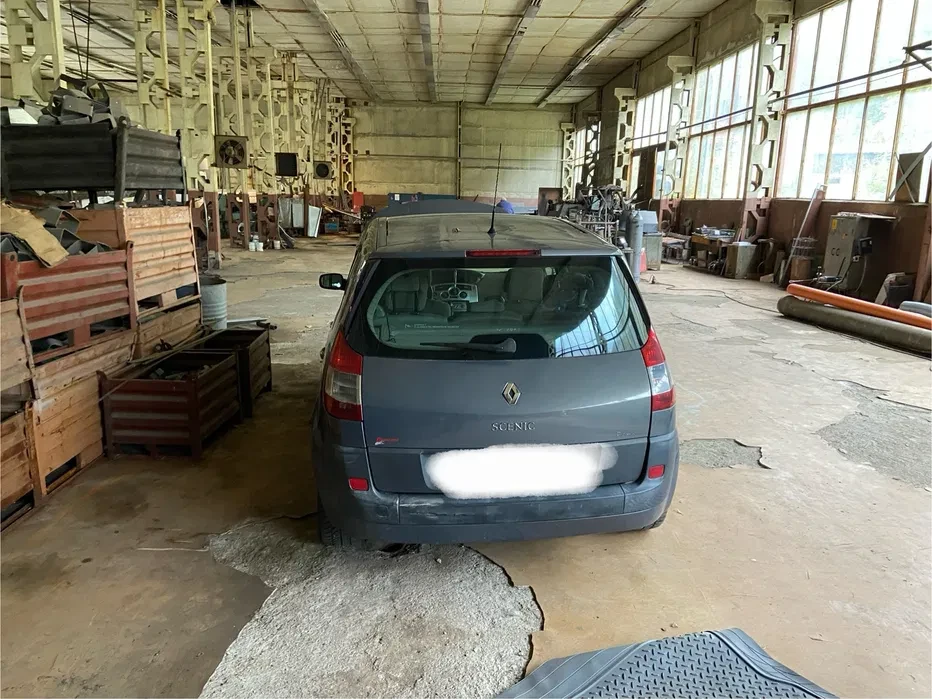 Renault Scenic 1, 5 dci, снимка 2 - Автомобили и джипове - 56061249
