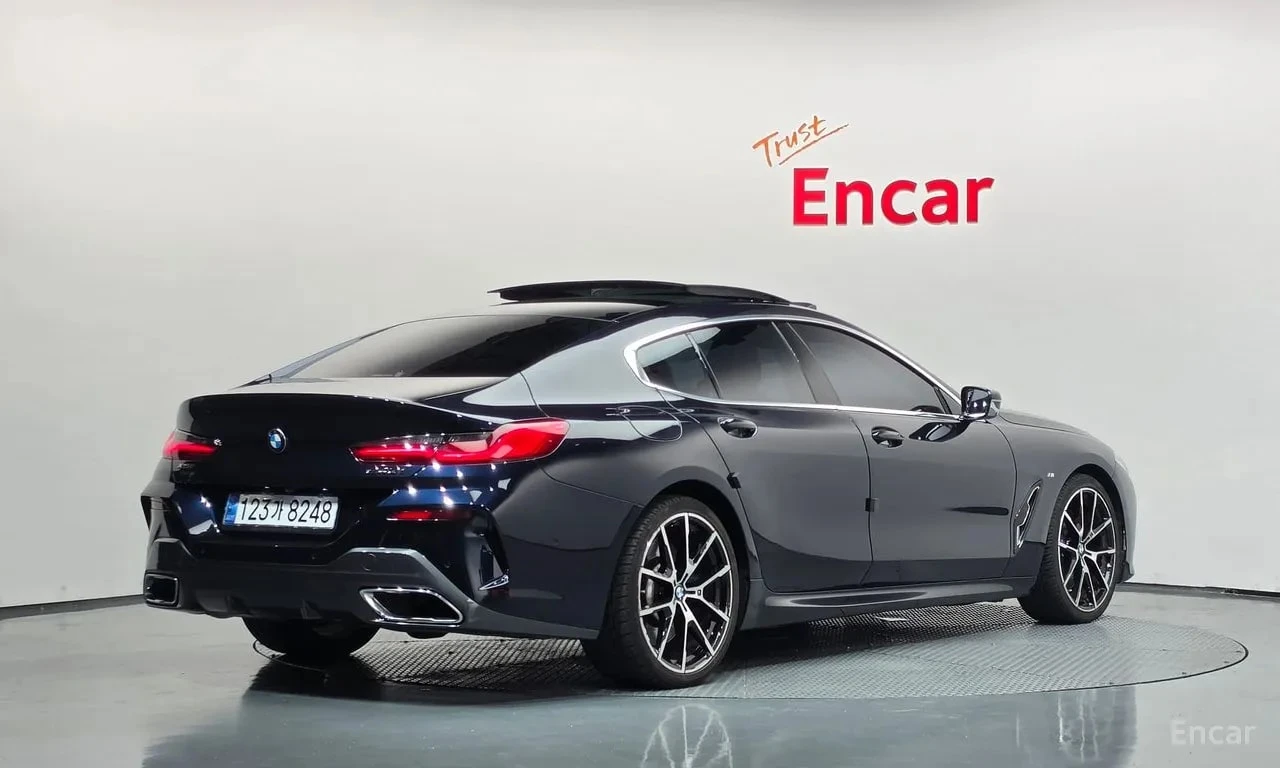 BMW 840 i xDrive M Sport Gran Coupe * АВТОКРЕДИТ * , снимка 2 - Автомобили и джипове - 56099930